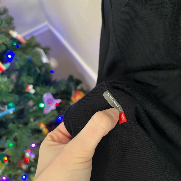 Icebreaker 260 Black Wool Long Sleeve Shirt Size Medium - Picture 2 of 5